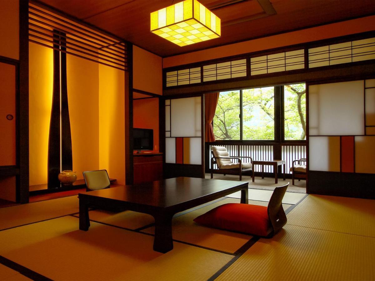 Sanrakuen Hotel Tonami Exterior photo